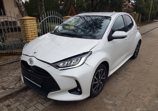 Toyota Yaris cena 46700 przebieg: 2500, rok produkcji 2021 z Olsztyn małe 56